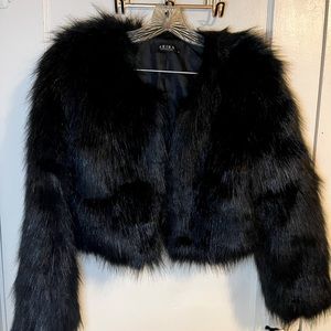 Black crop faux fur jacket